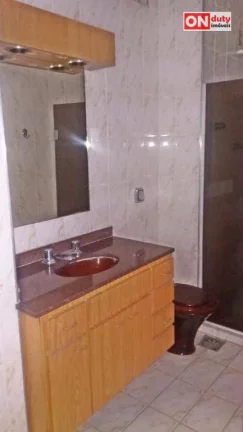 Imagem Sobrado com 3 dormitórios para alugar, 150 m² - Embaré - Santos/SP