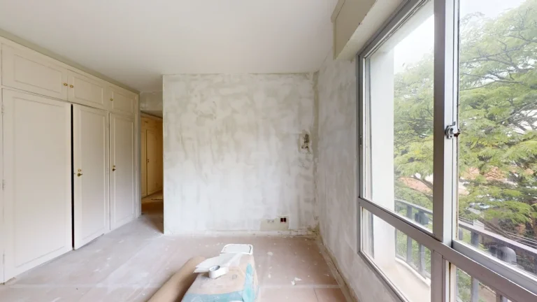 Imagem Apartamento em Reforma 156M², 3Q, 1 Banheiro, 2 Vagas.
