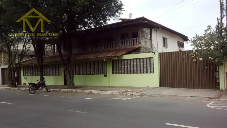 Imóvel Comercial à Venda, 1.678 m² em Centro De Vila Velha - Vila Velha