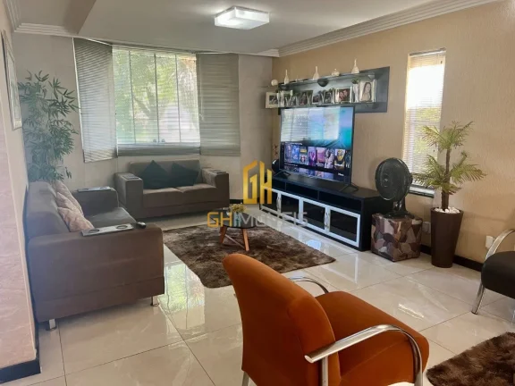 Imagem GH1962

O sobrado possui 

- 3 suítes plenas (sendo 1 com sacada)
- Sala 3 ambientes 
- Cozinha ame...