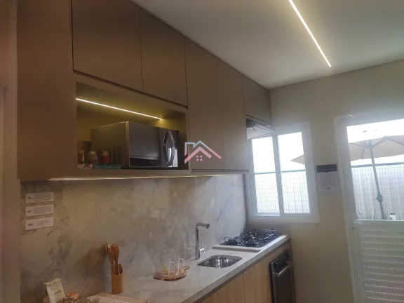 Imagem Casas à venda condomínio fechado Villagio Eucaliptos - Área útil 58 m2 com 2 dormitórios sendo 1 suí
