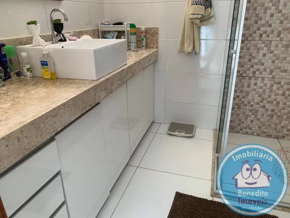 Imagem VENDO EXCELENTE CASA COM 04 DORMITÓRIOS EM PORTO SEGURO