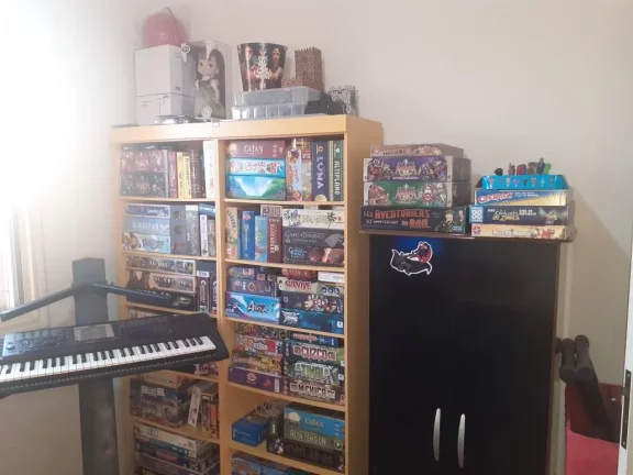 Imagem Apartamento com sala ampla, sacada, 3 dormitórios, sendo 1 suíte, 2 com armários embutidos, cozin...