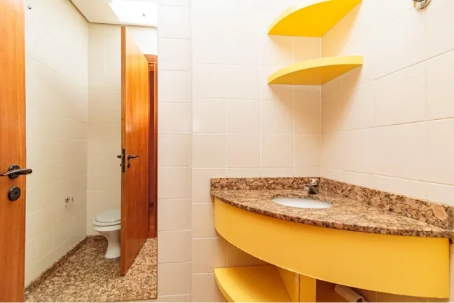 Imagem Cobertura à venda em Porto Alegre, Moinhos de Vento, com 3 quartos, 290m2