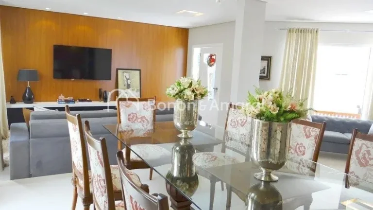 Imagem Espaçosa casa com área construída de 343 m². A residência possui living para vários ambientes,...
