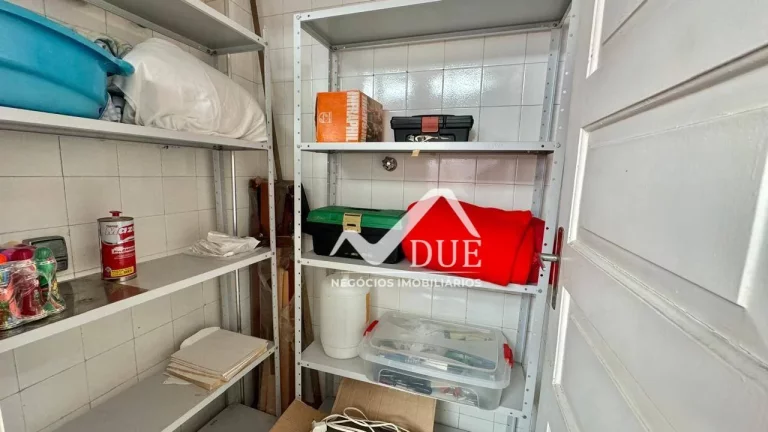 Imagem Casa com 3 dormitórios à venda, 142 m² por R$ 800.000,00 - Encruzilhada - Santos/SP