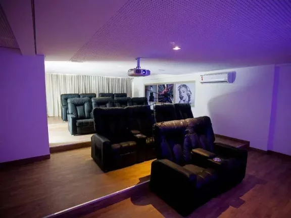 Imagem Apartamento com projetados e varanda / sacada de alto padrão em Condominio Club Maison Miramar - AP2098