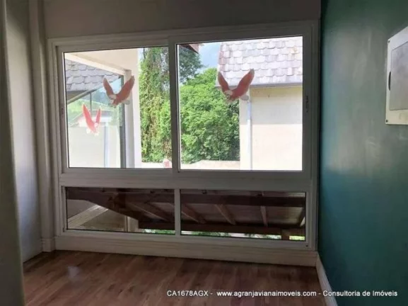 Imagem Linda casa contemporânea, com estilo europeu, envidraçada e bem iluminada. Construída para morar....