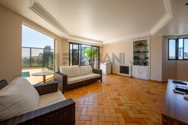 Imagem Cobertura Duplex de tirar o fôlego com vista 360º para os Jardins, oferecendo uma combinação perfeita de privacidade, conforto e sofisticação. No pis