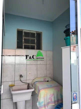 Imagem Casa para Venda em Limeira, Jardim Lagoa Nova, 2 dormitórios, 1 banheiro, 6 vagas