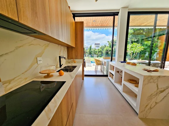 Imagem Residência de luxo no Riviera de São Lourenço Módulo 12: 5 suítes, 3 salas, 8 vagas. Condomínio 5 estrelas com certificação sustentável.