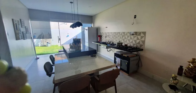Imagem Casa à Venda no Condomínio Praias do Sul III - 3 Suítes, 170m², Excelente Localização!