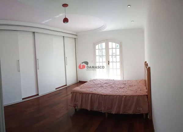Imagem Sobrado à venda 3 Quartos, 3 Suites, 2 Vagas, 282M², Jardim Stella, Santo André - SP
