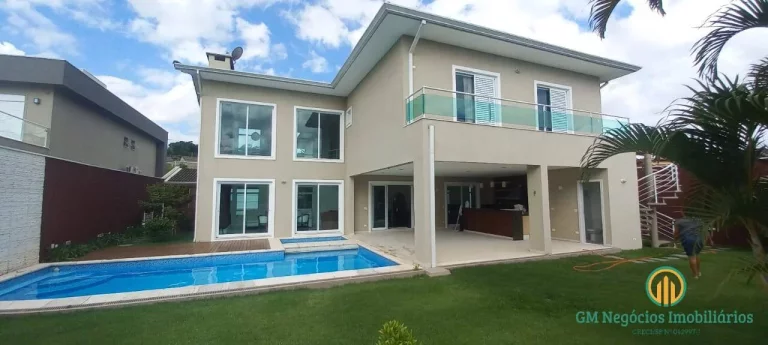 Imagem Maravilhosa moderna clean, com 3 suítes, a master com 2 closets, piscinas,