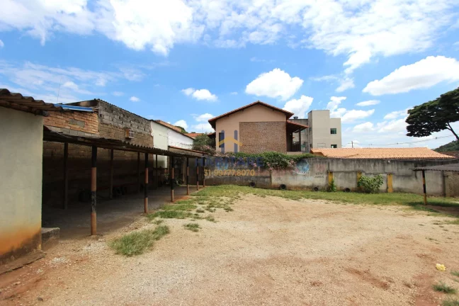 Imagem Lote no centro de Ibirité com 562,69 m2