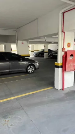 Imagem Amplo apartamento em condomínio fechado 2 dormitórios sendo 1 suíte e 2 vagas - Tabuleiro, Camboriú.