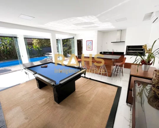 Imagem Casa em Condominio Alto Padrão Projetada pelo Arquiteto Mauricio Ribeiro Em local alto do condomín...