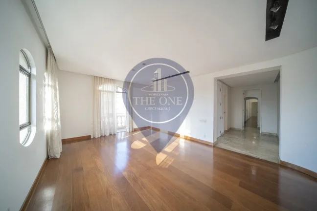 Imagem Imperdível: Apartamento de Luxo com 3 Suítes no Jardim Paulista, São Paulo-SP - 255m², 4 Vagas de Garagem!