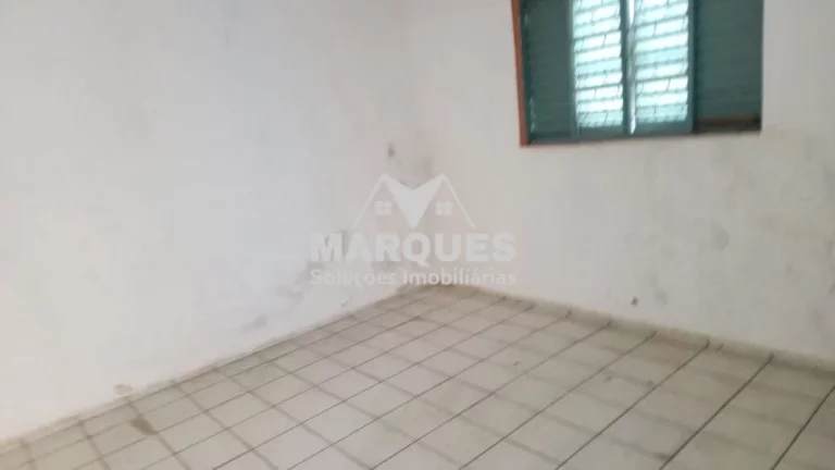 Imagem Imovel a venda de 3 dorms, c/ 1 edicula nos fundos