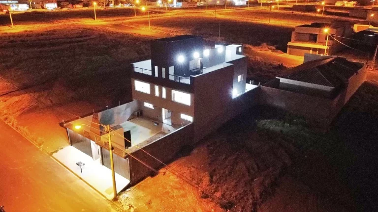 Imagem Vende-se Cobertura Duplex - Bairro Jd. Botânico