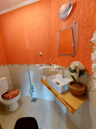 Imagem Casa com 3 dormitórios à venda, 344 m² por R$ 990.000,00 - Albuquerque - Teresópolis/RJ