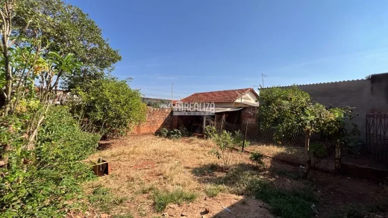 Imagem Casa à venda com 2 dormitórios no Leblon, em Uberaba