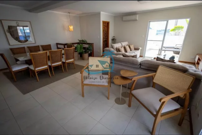 Imagem Apartamento cobertura duplex com 4 dormitórios a venda em localização privilegiada a 2 quadras da orla de Itaguá em Ubatuba.