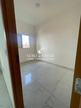 Imagem Sobreposta térrea com churrasqueira e portão privativo