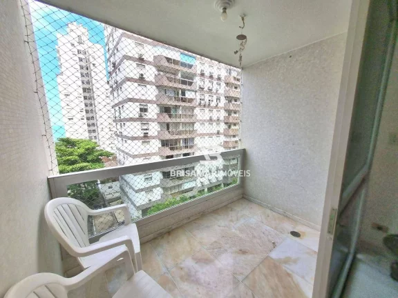 Imagem PITANGUEIRAS- UMA QUADRA DA PRAIA , VISTINHA PARA O MAR , GARAGEM NO PRÉDIO.