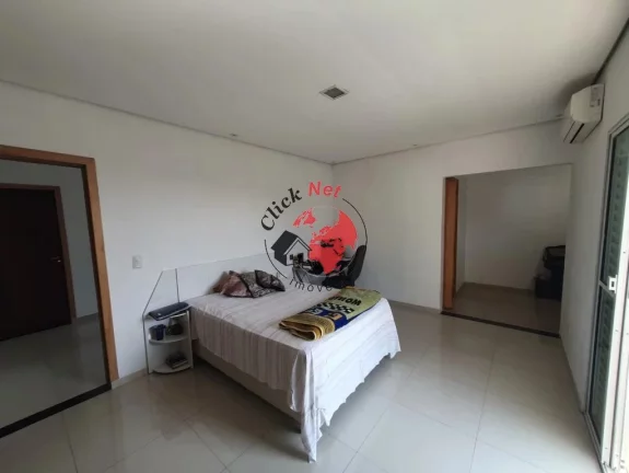 Imagem Sobrado com 4 dormitórios mais 2 cômodos nos fundos e salão comercial para Venda ou Locação no bairro Jordanópolis em São Bernardo do Campo