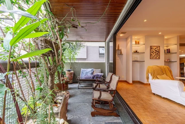 Imagem Imperdível oportunidade de investimento: Apartamento de 2 quartos na Vila Nova Conceição, São Paulo-SP com 154,00m² e 2 vagas.