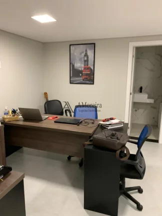 Imagem Casa de luxo em condomínio no Jardim Celeste, Jundiaí-SP: 4 quartos, 4 suítes, 2 salas, 5 banheiros, 4 vagas de garagem, 260m².