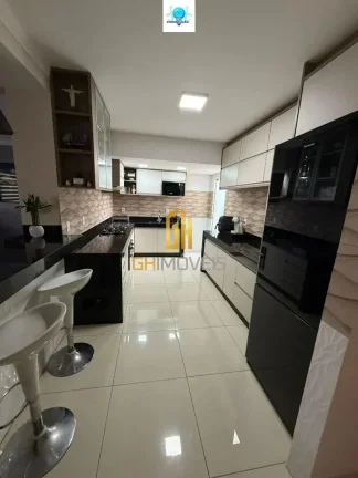 Imagem GH1959

Casa com 4 quartos no Conjunto Riviera, com 200m² de área construída possui:

- Sala;
- 0...