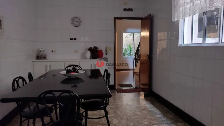 Imagem Sobrado à venda 3 Quartos, 3 Suites, 3 Vagas, 240M², Barcelona, São Caetano do Sul - SP