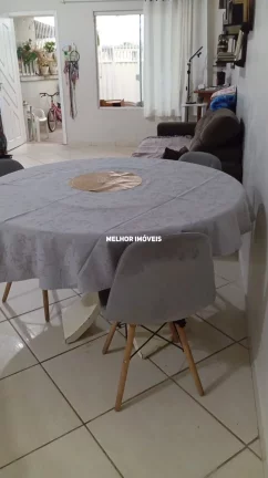 Imagem Casa Geminada com 85 m² a venda no Centro de Camboriú.