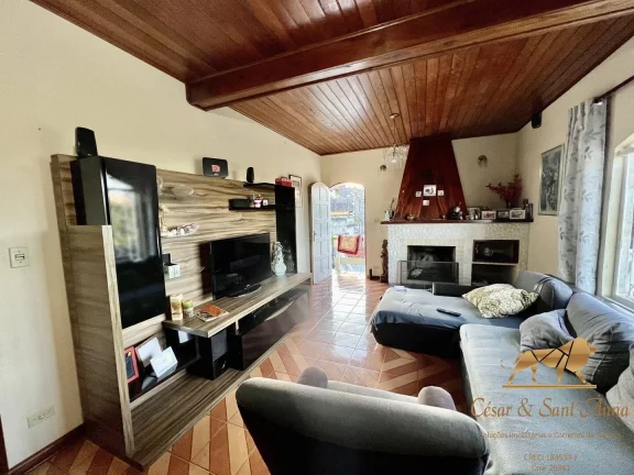 Imagem Casa a venda e locação residencial Vila Elisa em Campos do Jordão-SP