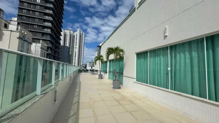 Imagem Apartamento com 3 suítes, 2 vagas de garagem no Pioneiros em Balneário Camboriú