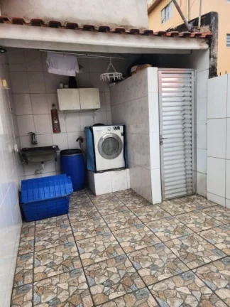 Imagem Casa com 2 dormitórios à venda, 49 m² por R$ 320.000,00 - Vila Ursulina - Itaquaquecetuba/SP