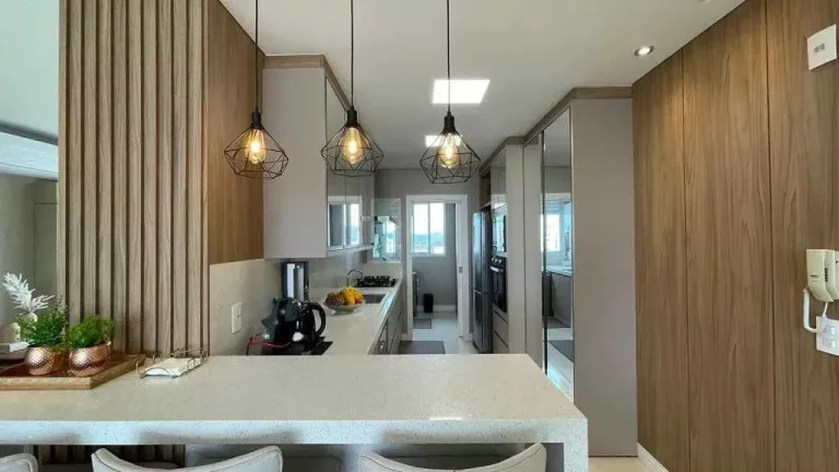 Imagem Apartamento mobiliado com 4 suítes sendo 2 plenas e 2 demi, 3 vagas de em Balneário Camboriú/SC