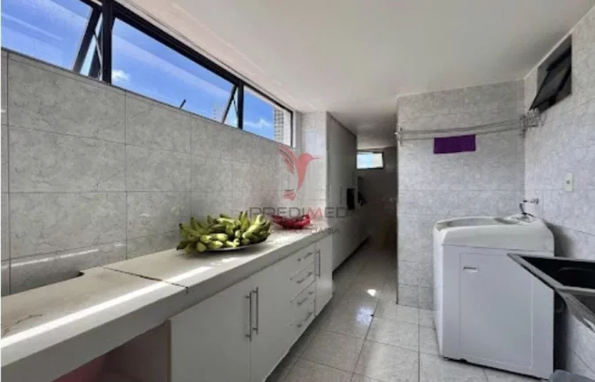 Imagem Apartamento de 3 Suites, 2 Varandas, Maravilhoso no bairro de Tambaú a 300m da Praia