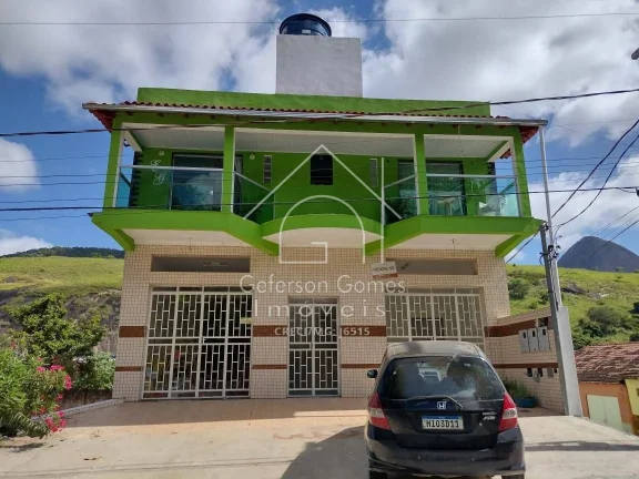 Prédio à Venda - Com 04 Quartos - Senhor dos Santos - São João do Manteninha - MG