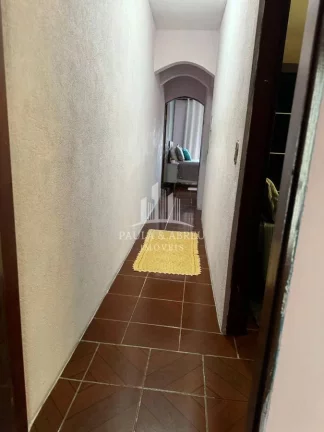 Imagem Sobrado 95m² com 180m² Construído 3 Dormitórios 1 Suíte, 2 Vagas, 3 Banheiros, 2 Sacadas no Vila Vitória, Santo André