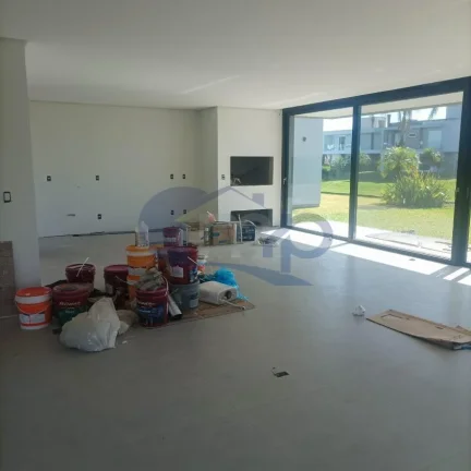 Imagem Casa á venda com 4 suítes no Engenho Velho em Torres/RS