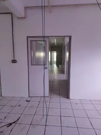 Imagem Galpão à venda, 397 m² por R$ 700.000,00 - Vila Bartira - Itaquaquecetuba/SP