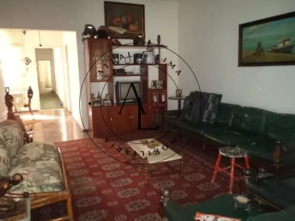 Imagem Casa Versátil com 3 Dormitórios: Ideal para Uso Comercial ou Residencial!