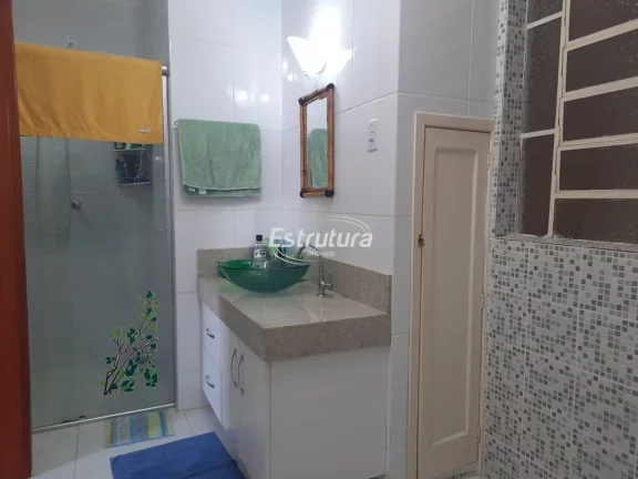 Imagem Apartamento térreo amplo com localização central