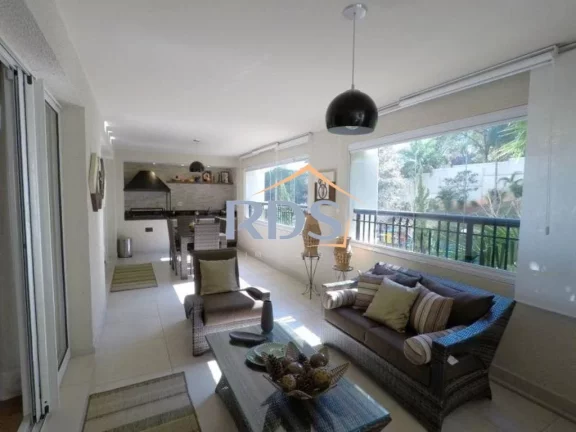 Imagem Vende um luxuoso e confortável apartamento Garden duplex com 540m² de área útil, no piso superior tem 3 suítes