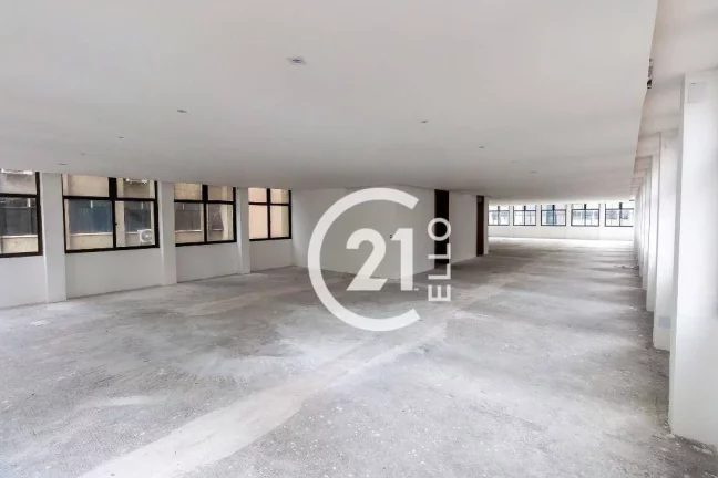 Imagem Excelente Oportunidade de Venda ou Locação de Conjunto Comercial na Vila Olímpia – 230 m²
