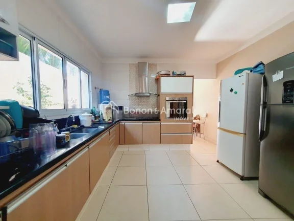 Imagem Excelente Sobrado à VENDA localizado no Colina dos Alamos na cidade de Valinhos, com 380 m² de ter...