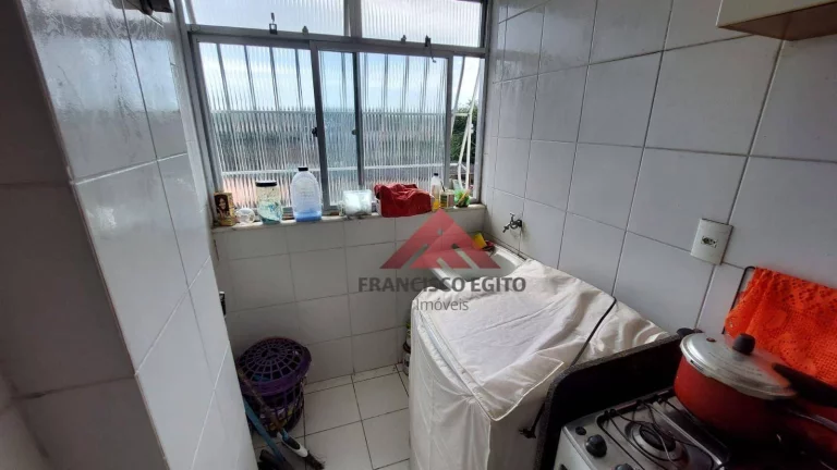 Imagem Apartamento com 2 dormitórios à venda, 70 m² por R$ 215.000,00 - Mutuá - São Gonçalo/RJ